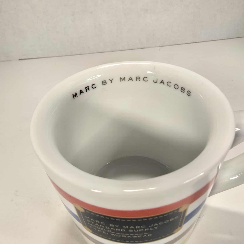 Marc Jacobs "Standard Supply" coffee mug - Picture 2 of 2